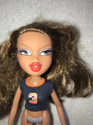 bratz doll with dirty blonde hair